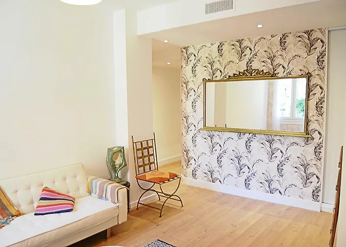 Apartamento F3 - Standing Centre Calme Et Climatise *